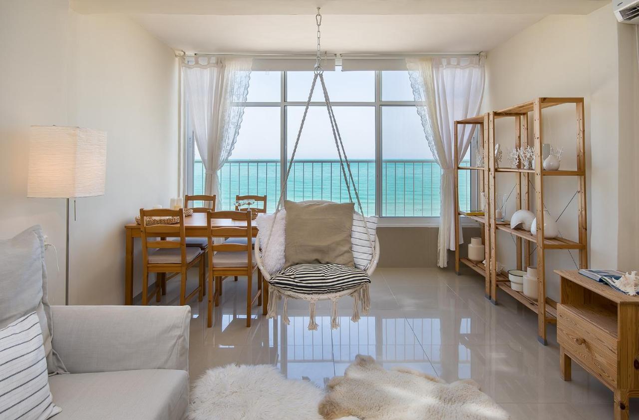 Appartamento Luminous Sea Haifa Esterno foto